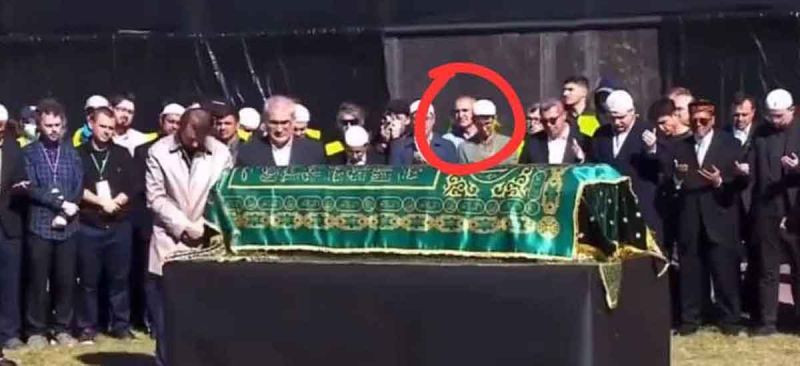 Sosyal medya bunu konuşuyor Adil Öksüz ortaya mı çıktı?