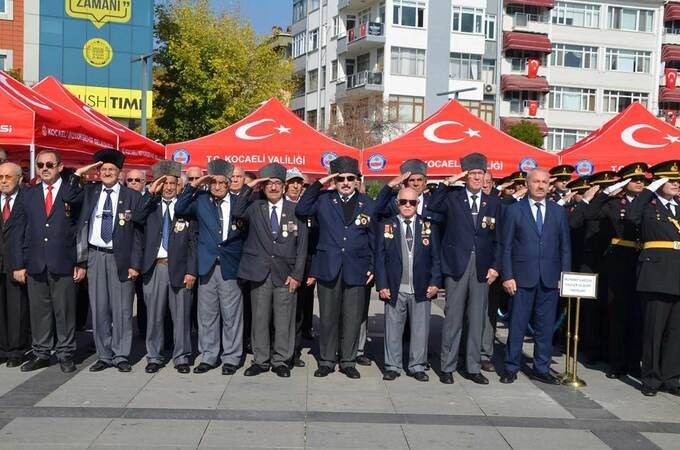 Kocaeli’de iktidar ve muhalefet cumhuriyet için yan yana