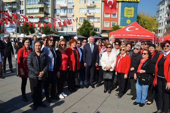 Kocaeli’de iktidar ve muhalefet cumhuriyet için yan yana