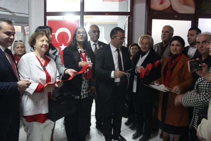 29 Ekim Kadınları Derneği, Derince’de şube açtı