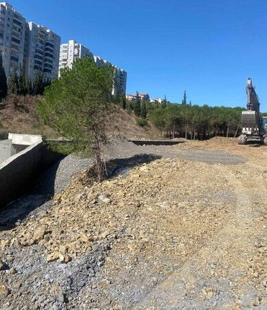 Gebze'de asfalt ve menfez çalışmalarıyla ulaşım konforu artırılıyor
