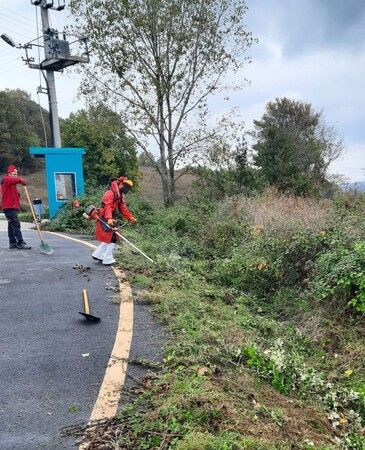 Büyükşehir, su kanallarında temizlik çalışması başlattı