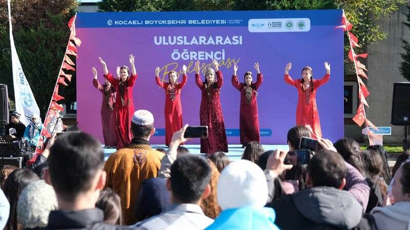 Uluslararası Öğrenci Buluşması renkli görüntülere sahne oldu
