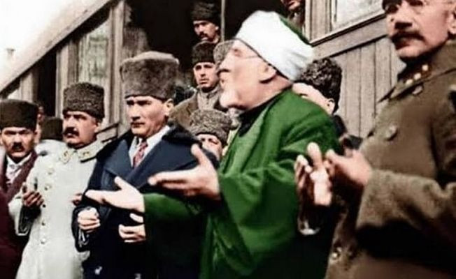 Diyanet, şaşırtmadı; Atatürk, cuma hutbesinde yine yok! İşte 8 Kasım 2024 tarihli cuma hutbesi!