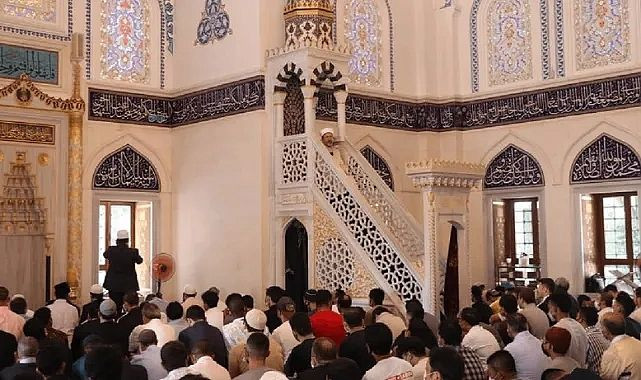 Diyanet, şaşırtmadı; Atatürk, cuma hutbesinde yine yok! İşte 8 Kasım 2024 tarihli cuma hutbesi!