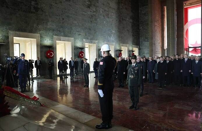 Devlet erkanı Anıtkabir'de
