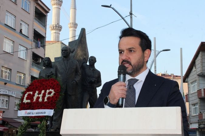 CHP, 10 Kasım'da İzmit'te 3'e bölündü!