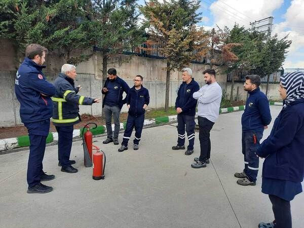 Büyükşehir İtfaiye eğitimlerine devam ediyor