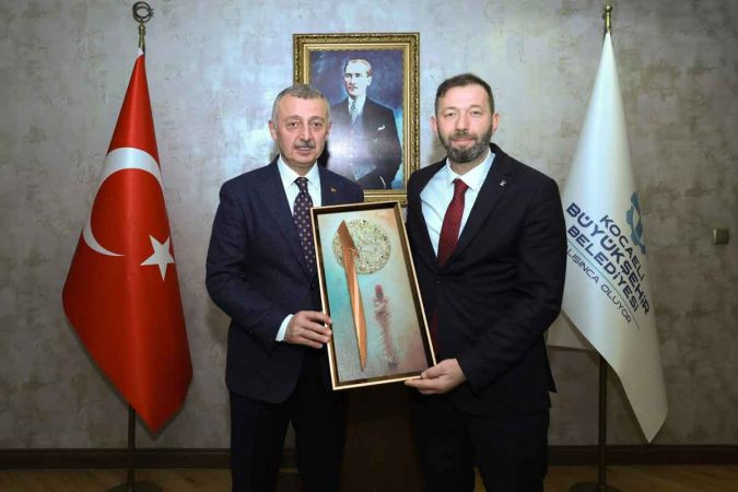 Büyükakın AKP’lileri makamında ağırladı