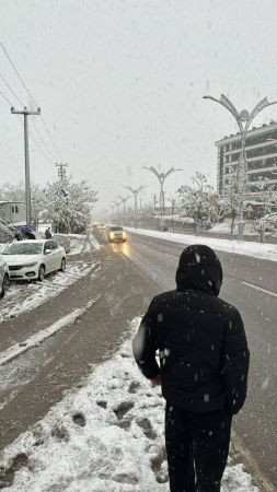 Umuttepe beyaza büründü