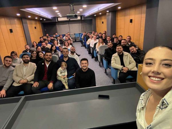 Özlem Ünal resmen MYK adayı