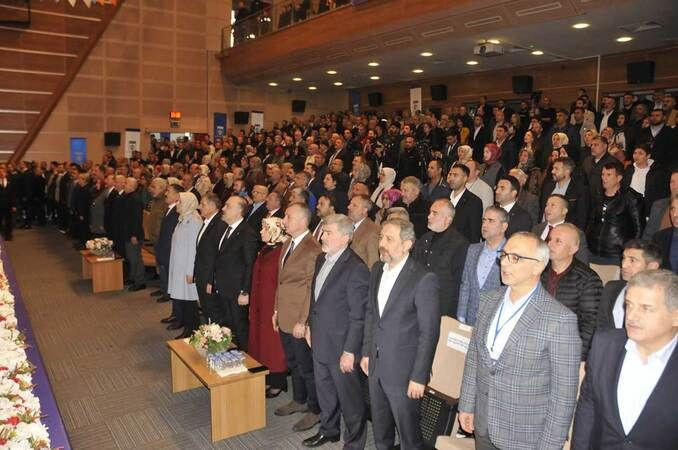 Büyükakın iki adaylı kongrede: Kardeşçe bir kongre yapalım