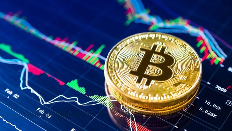 Bitcoin'den tarihi rekor: 100 bin doları aştı