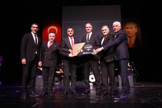 Kocaeli’de ödüllü Türk halk müziği ses yarışması finali gerçekleşti