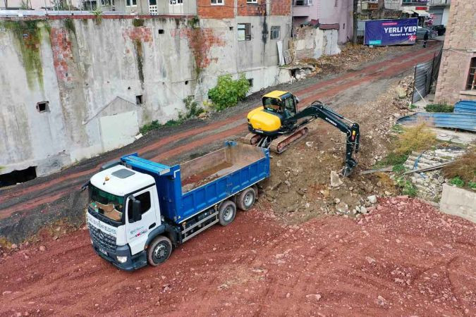 İzmit’te yıkılan vergi dairesinin yeri yaşam alanı olacak