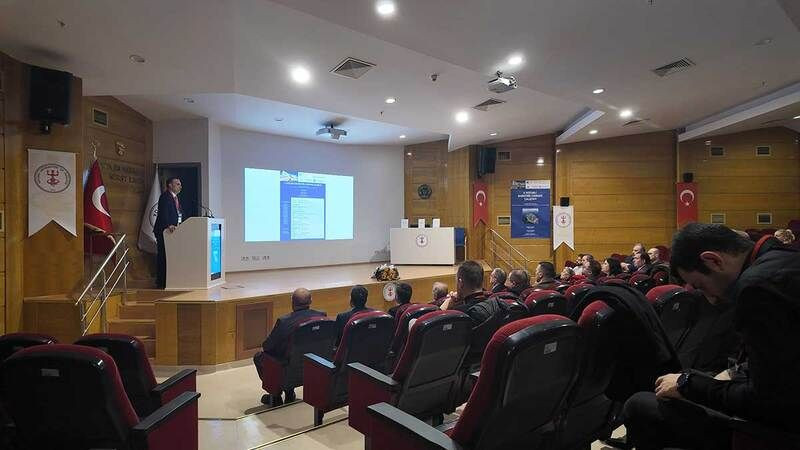 KOÜ’de obezite cerrahisi çalıştayı düzenlendi
