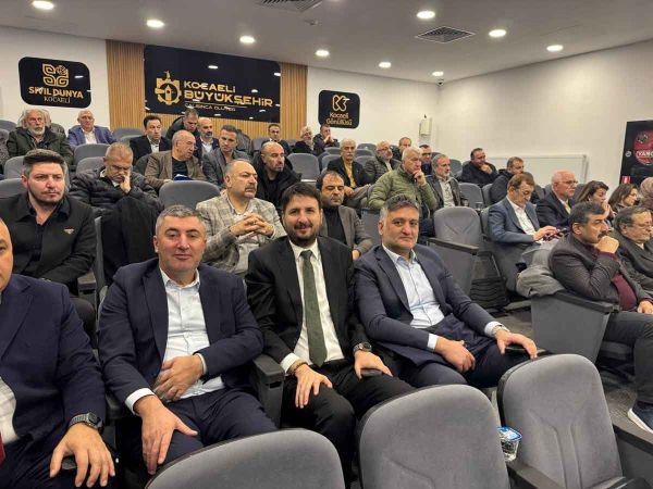 Artvinlilere yer tahsisi hakkında konuştu “Siyasi bakmamak lazım”