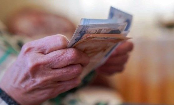 En düşük emekli maaşı için açıklama geldi!