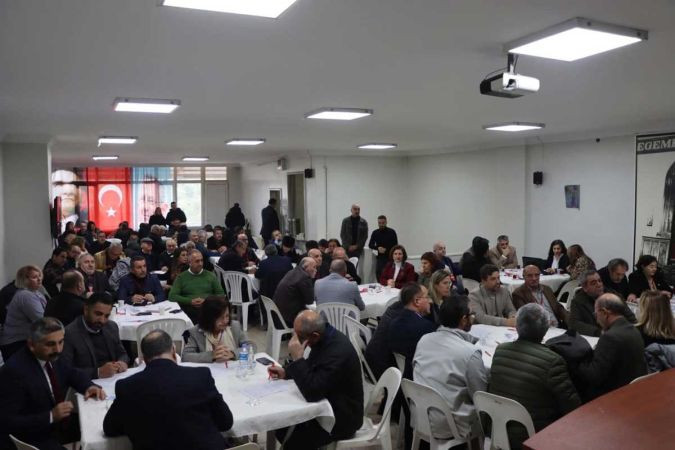 CHP’de yeni model danışma: Gebze’de de çalıştay gibi danışma yapıldı