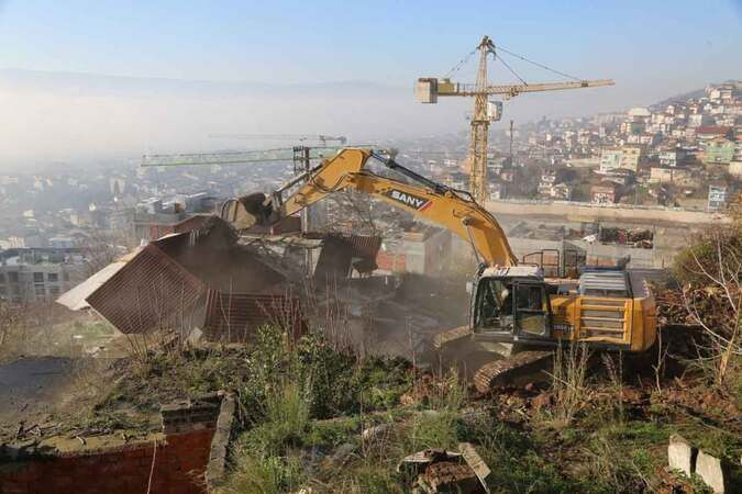 Cedit projesi büyüyor yıkım başladı