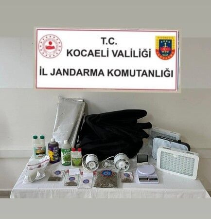 Kocaeli'nin 2 ilçesinde uyuşturucu operasyonu