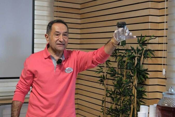 Dr. Feridun Kunak, Büyükşehir'in sağlık projelerini inceledi