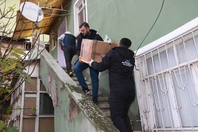 Büyükşehir kış desteğine devam ediyor! İhtiyaç sahiplerine soba yardımı...