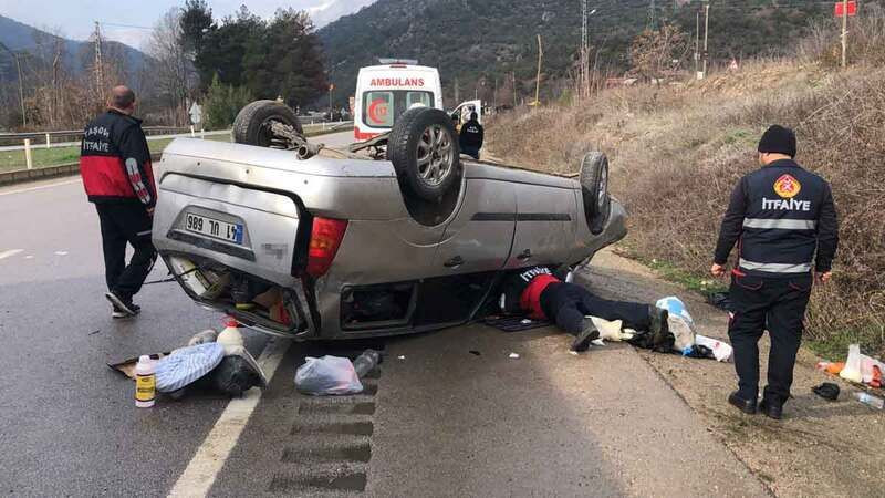Kocaeli’ye geliyorlardı, araç takla attı: Yaralılar var