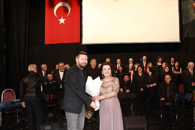 Kocaeli’de 65 yaş üstü korodan nostalji dolu anlar