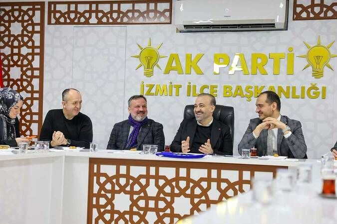 AKP'de Şahin Talus'un keyfi yerinde