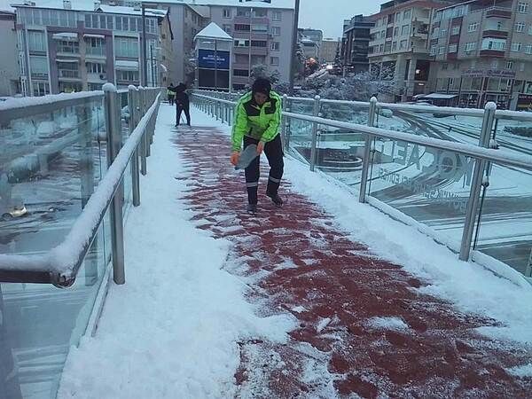 Kocaeli'de yaya güvenliği için de çalışmalara devam!