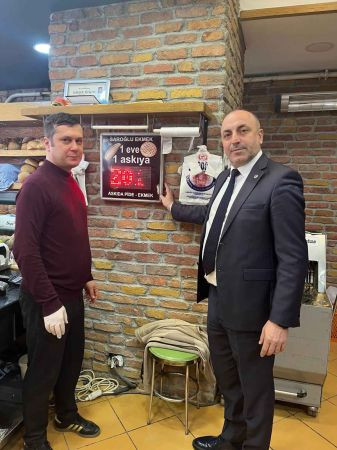 MHP İzmit’ten dikkat çeken bağış! 5 bin askıda ekmek