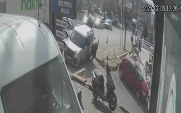 Kocaeli'de feci ölüm: Savrulan aracın çarptığı yaya hayatını kaybetti!