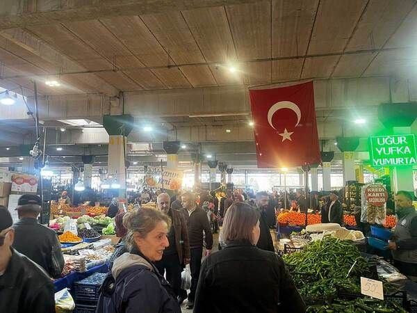 Doğu Kışla’ya Ramazan ayı akını: İşte pazardan güncel fiyatlar