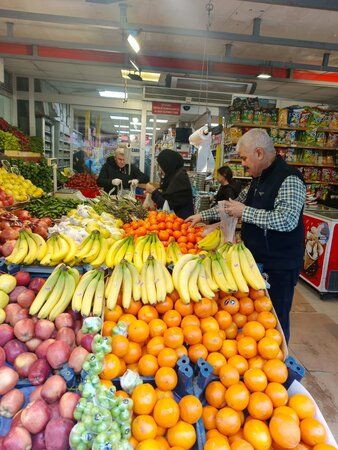 AKP’liler boykot günü marketin yolunu tuttu