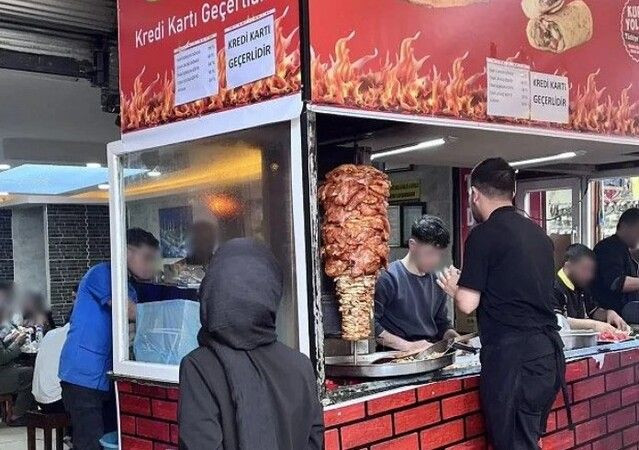 Kocaeli’deki tavuk döner faciası sonrası skandal görüntüler!